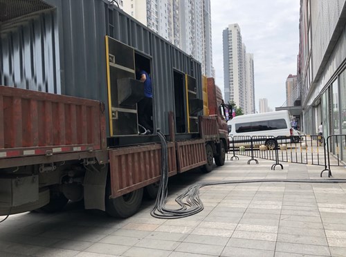 沙湖原种场柴油发电机空气滤清器在不同季节的更换周期是否有差异？