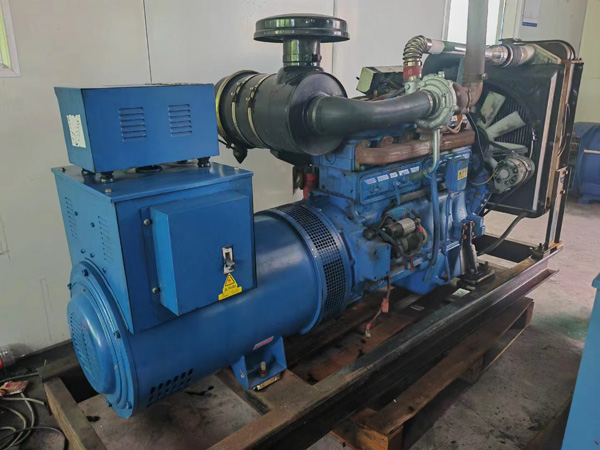 沙湖原种场100kW柴油发电机组使用多级机油有哪些优缺点？